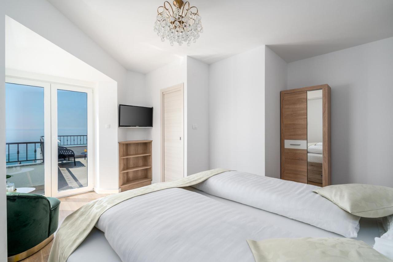 Rooms Vedrana (Adults Only) ポドストラナ エクステリア 写真